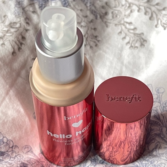 Benefit Hello Happy Brightening Foundation #1 Fair Cool - Picture 7 of 11